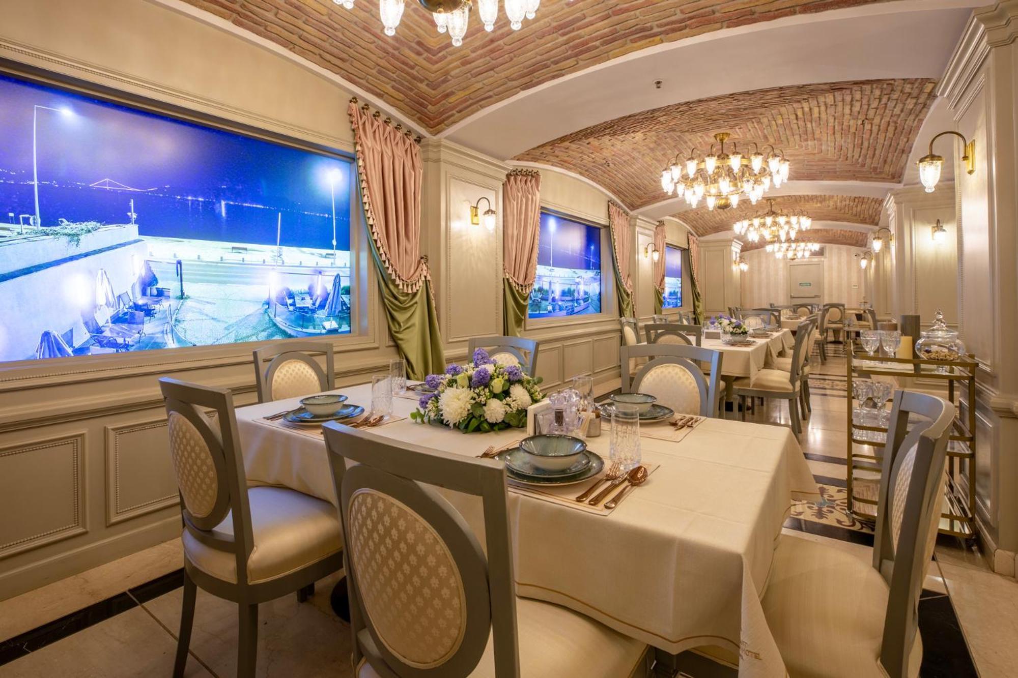 Mfb Tarabya Hotel Истанбул Екстериор снимка
